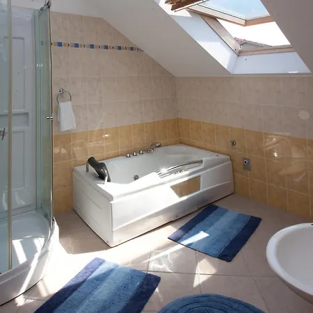 Apartment Yacht Kastela
